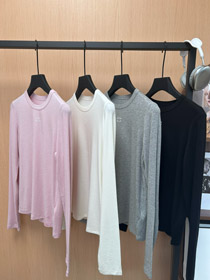 Chanel nowy przyjazd: top szyi załogi z kontrastowym drukiem litery z przodu i z tyłu-5369  