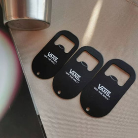 VANS na zewnątrz camping piknik i użycie domowe metalowy otwieracz butelek-5986  